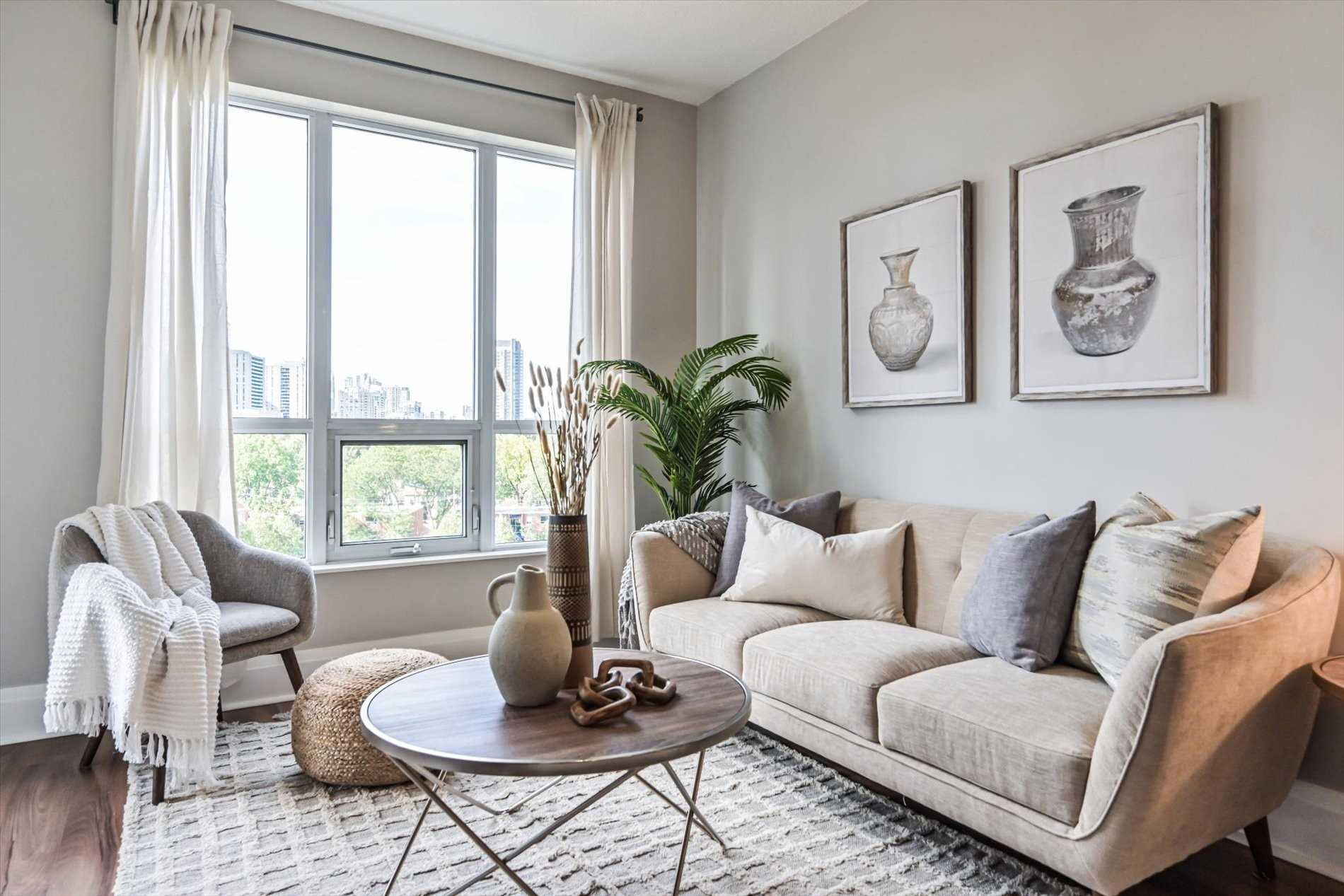 Fashionable Living Room