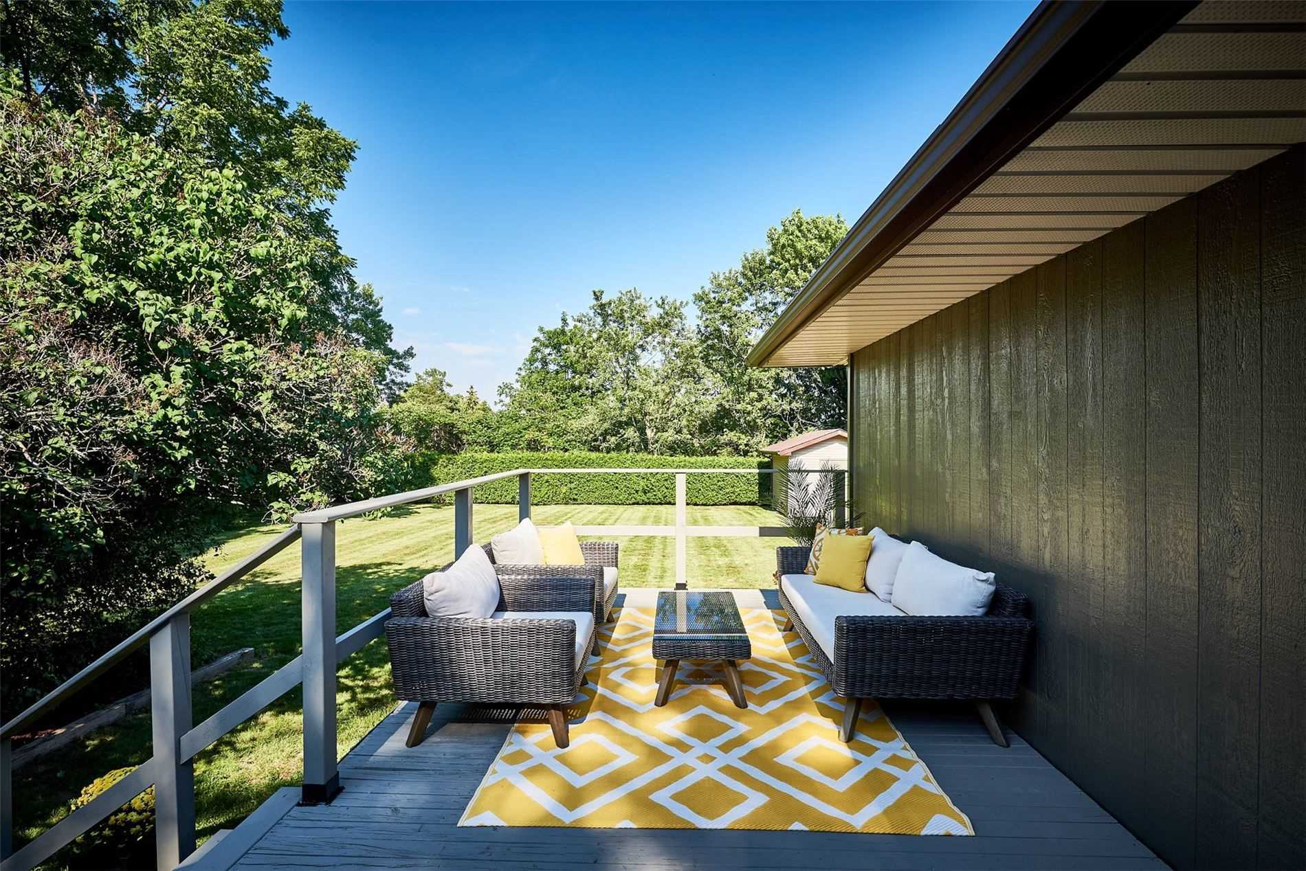 Patio 152