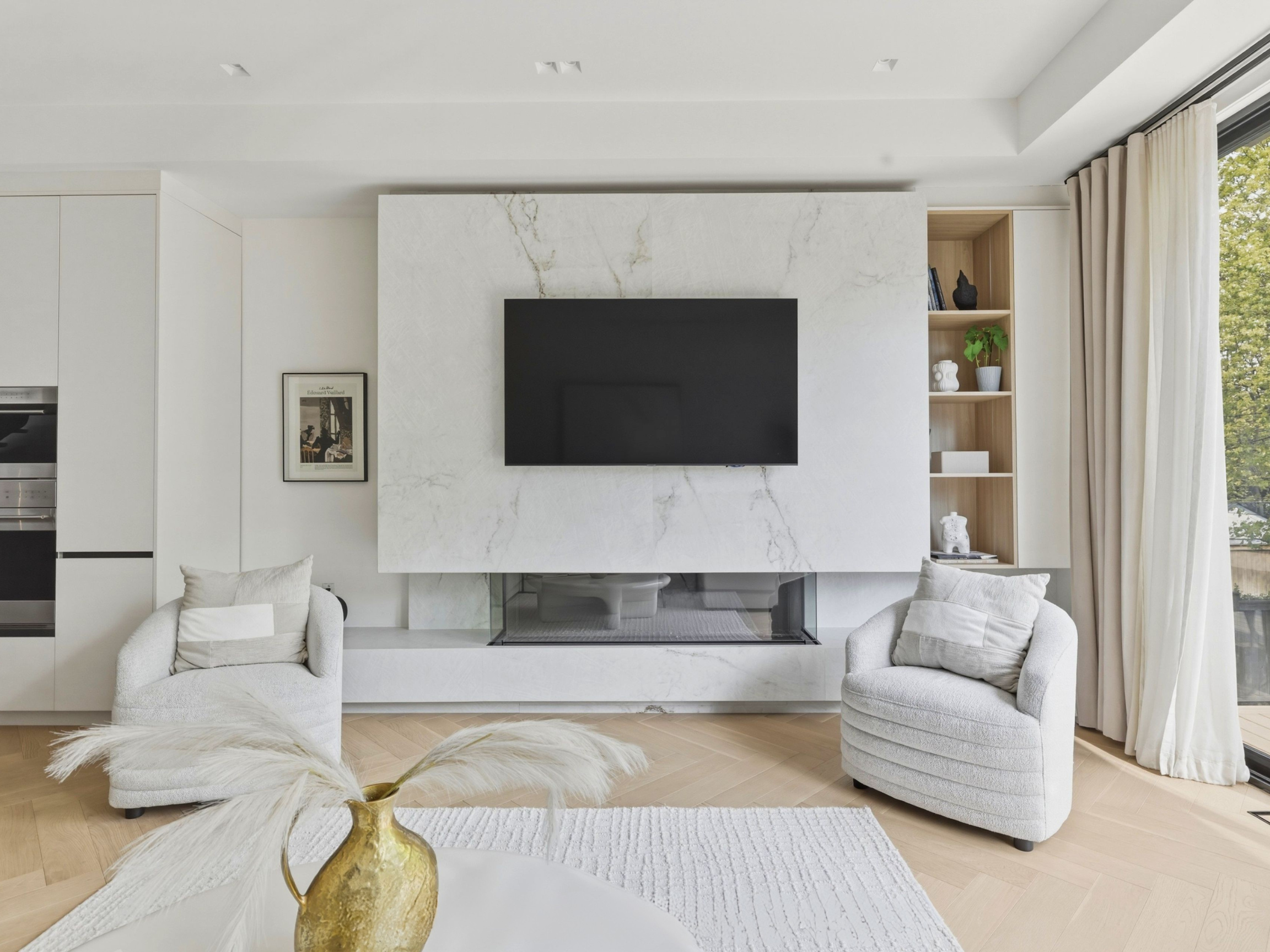 Seating Area 10