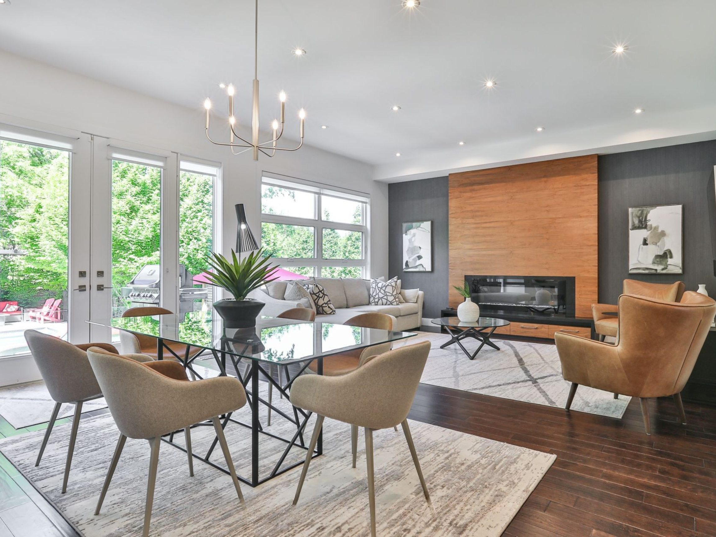 Dining Room 211